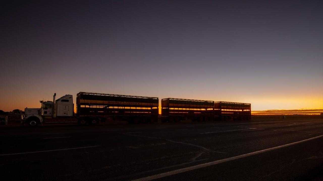 Longreach Most Central Motel Exterior foto