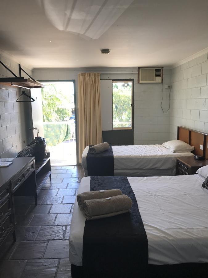 Longreach Most Central Motel Exterior foto