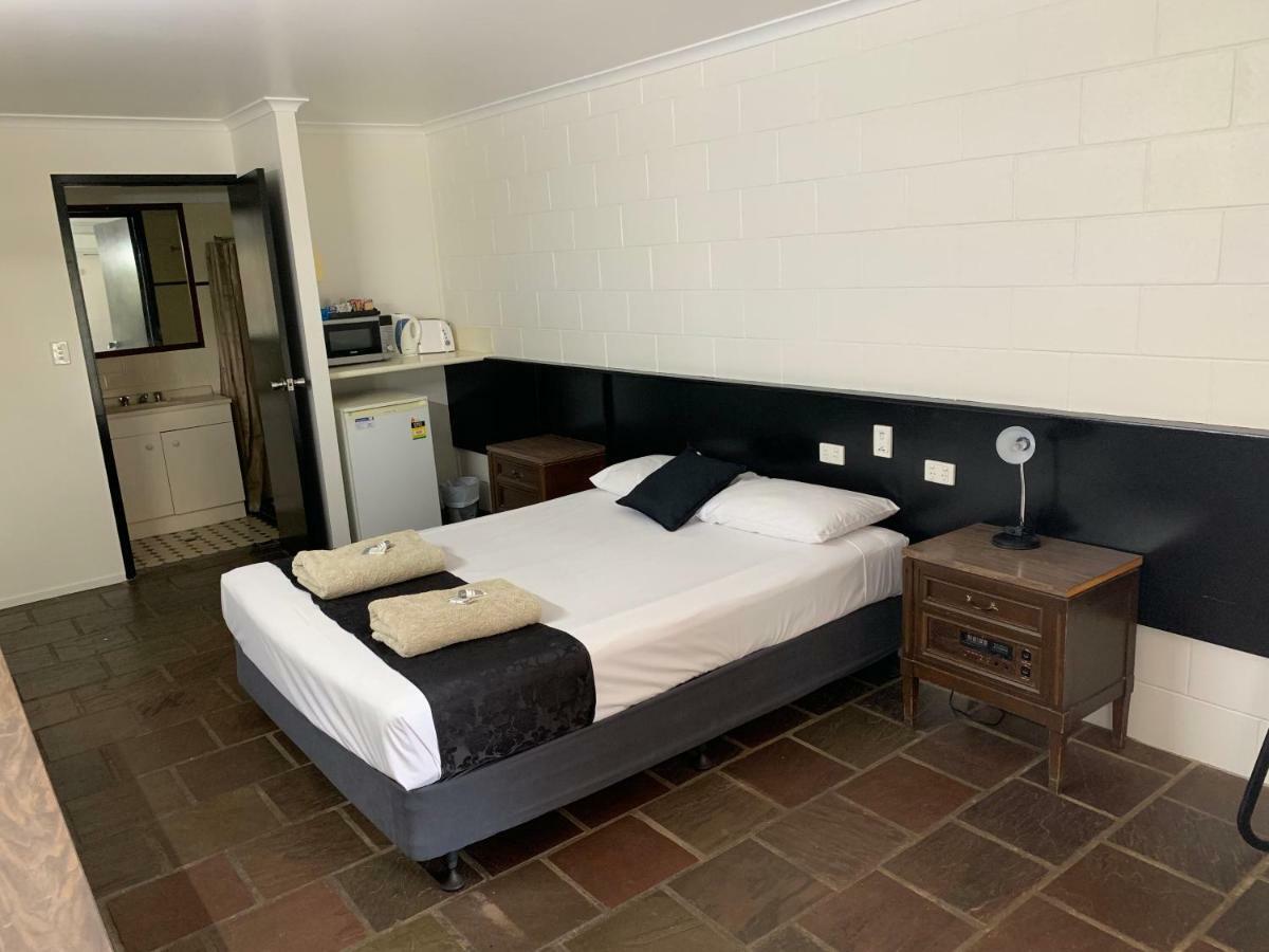 Longreach Most Central Motel Exterior foto