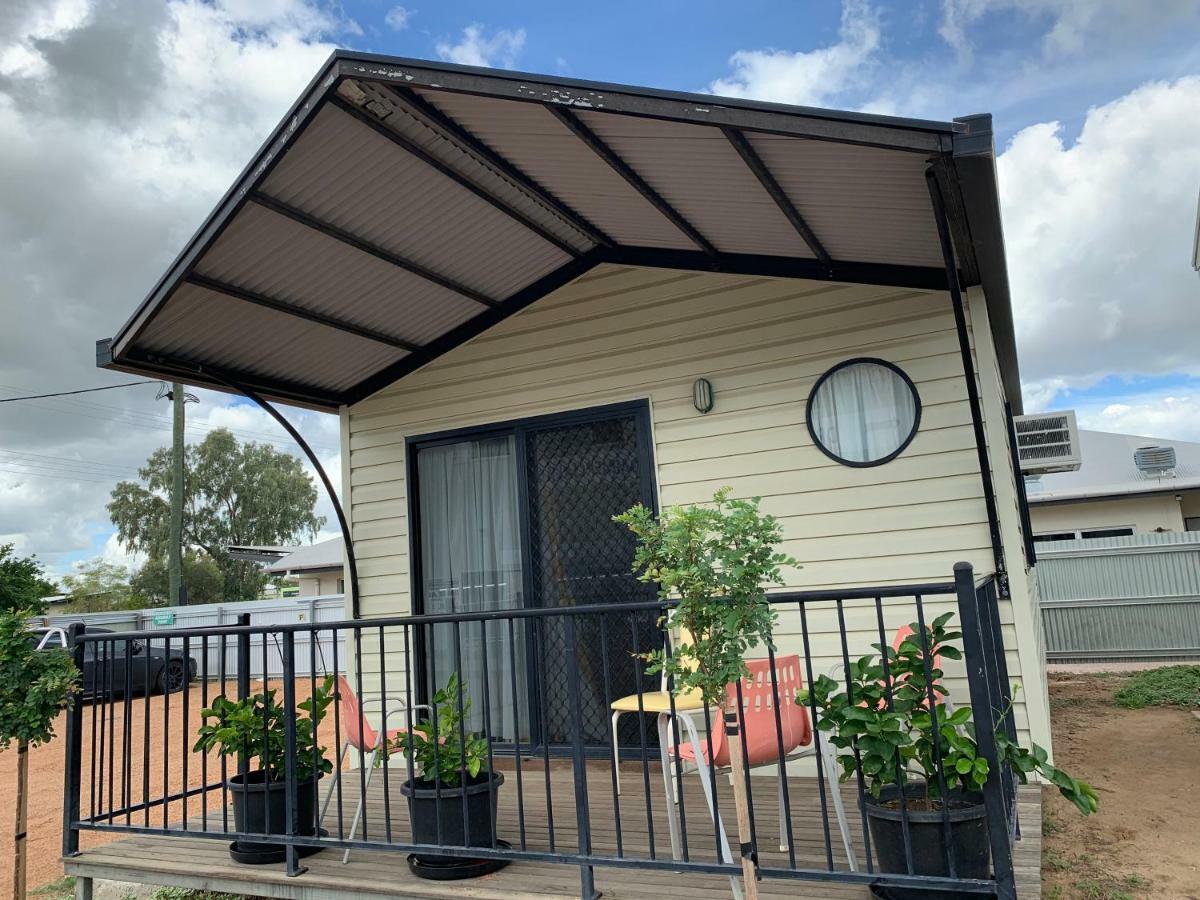 Longreach Most Central Motel Exterior foto